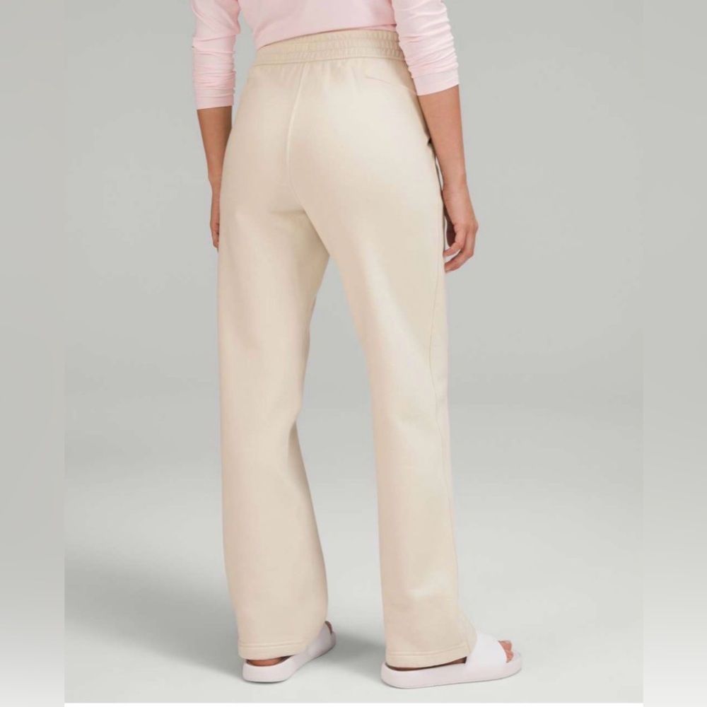 Lululemon Loungeful Straight Leg Pant in white opal size 8